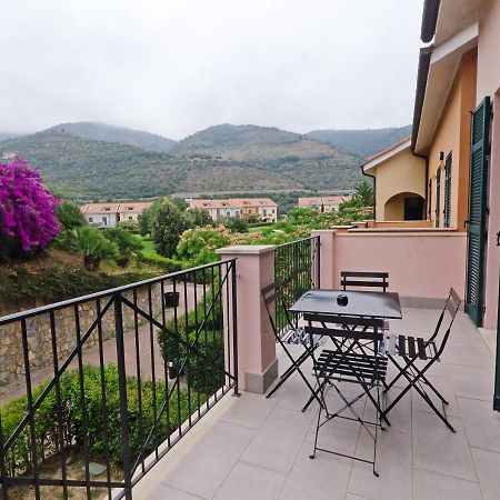 Castellaro Golf Resort Exterior photo