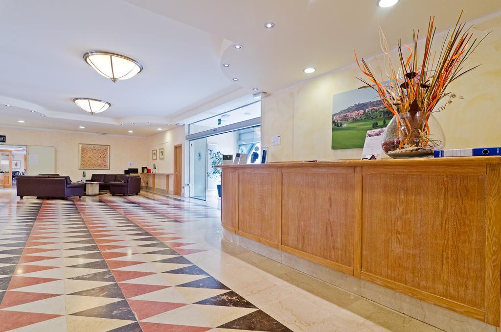 Castellaro Golf Resort Exterior photo